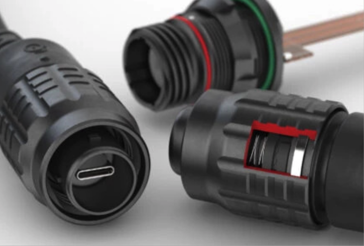 The ultra-standard now with the ultra-rugged: the Fischer UltiMate™ USB-C with Ratchet Locking System withstands high vibration The ultra-standard now with the ultra-rugged: the Fischer UltiMate™ USB-C with Ratchet Locking System withstands high vibration